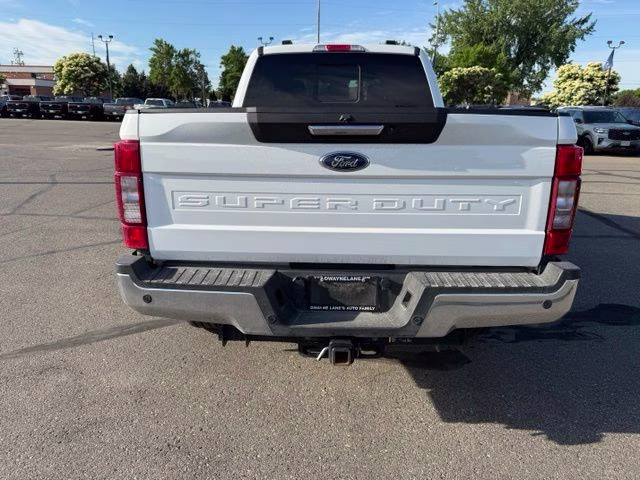 2022 Oxford White Ford Super Duty F-350 SRW Lariat 4X4 Truck