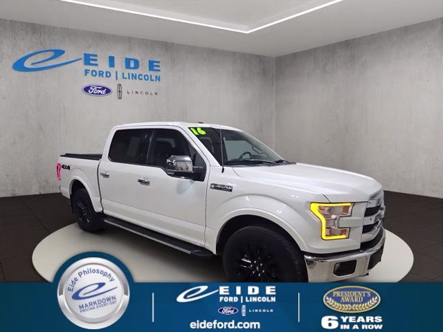 2016 White Platinum Metallic Tri-Coat Ford F-150 Lariat 4X4 Truck