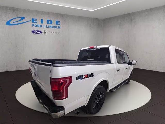 2016 White Platinum Metallic Tri-Coat Ford F-150 Lariat 4X4 Truck