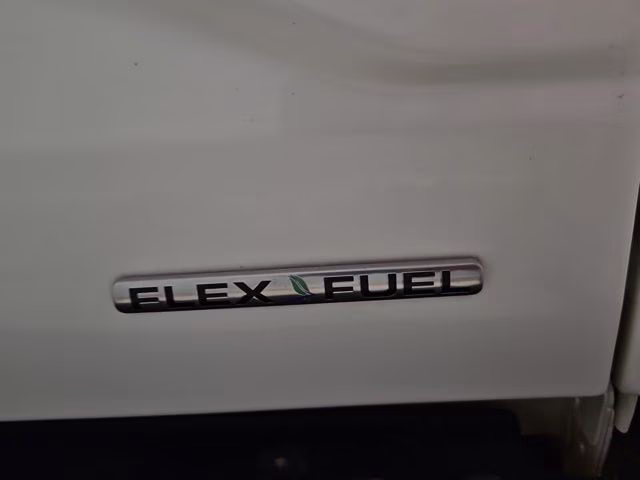 2016 White Platinum Metallic Tri-Coat Ford F-150 Lariat 4X4 Truck