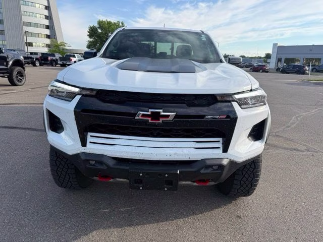 2024 Summit White Chevrolet Colorado ZR2 4X4 Truck