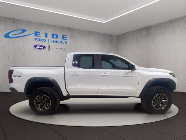 2024 Summit White Chevrolet Colorado ZR2 4X4 Truck