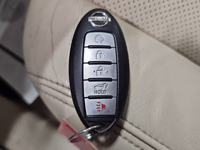 2015 Pearl White Nissan Murano SL AWD SUV
