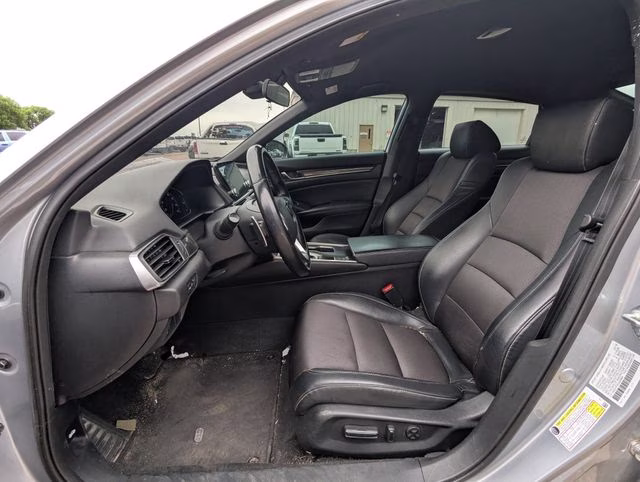 2018 Lunar Silver Metallic Honda Accord Sport FWD Sedan