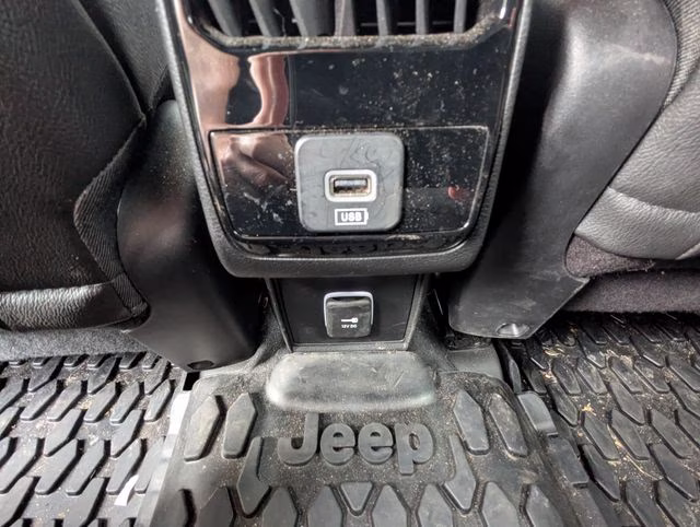2024 Baltic Gray Metallic Clearcoat Jeep Compass Limited 4X4 SUV