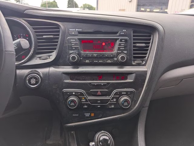 2011 Platinum Graphite Kia Optima EX FWD Sedan