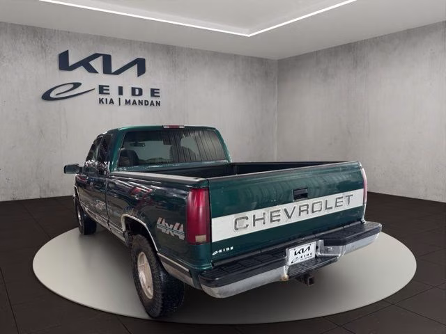 1996 Black Chevrolet C/K 1500 Base 4X4 Truck