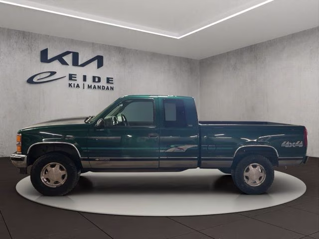 1996 Black Chevrolet C/K 1500 Base 4X4 Truck