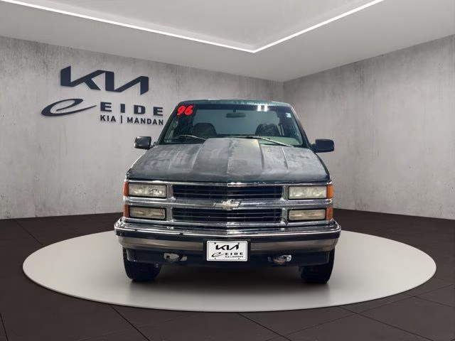 1996 Black Chevrolet C/K 1500 Base 4X4 Truck