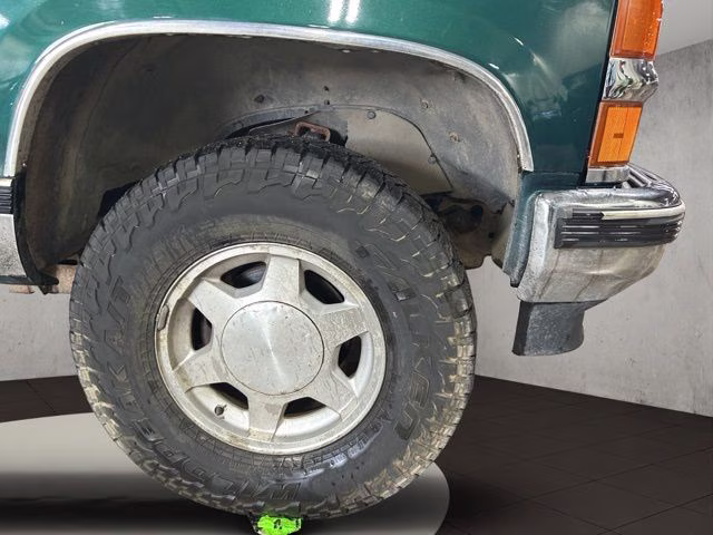 1996 Black Chevrolet C/K 1500 Base 4X4 Truck