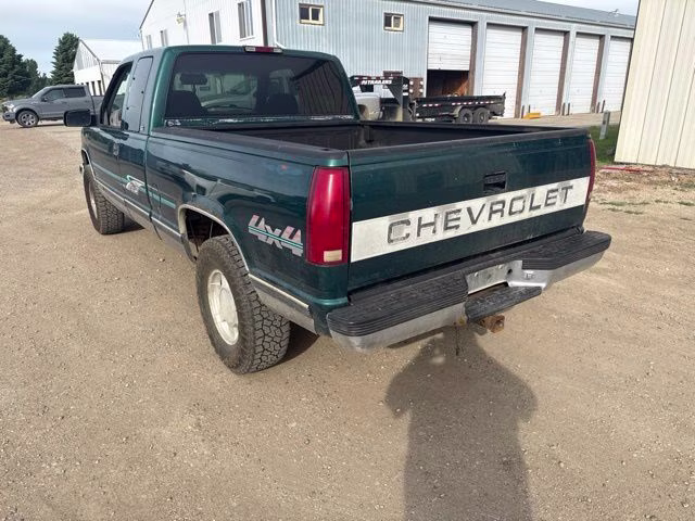 1996 Black Chevrolet C/K 1500 Base 4X4 Truck