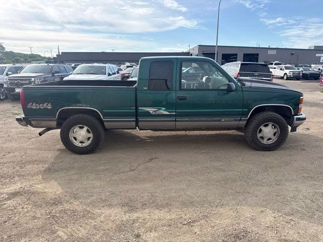 1996 Black Chevrolet C/K 1500 Base 4X4 Truck