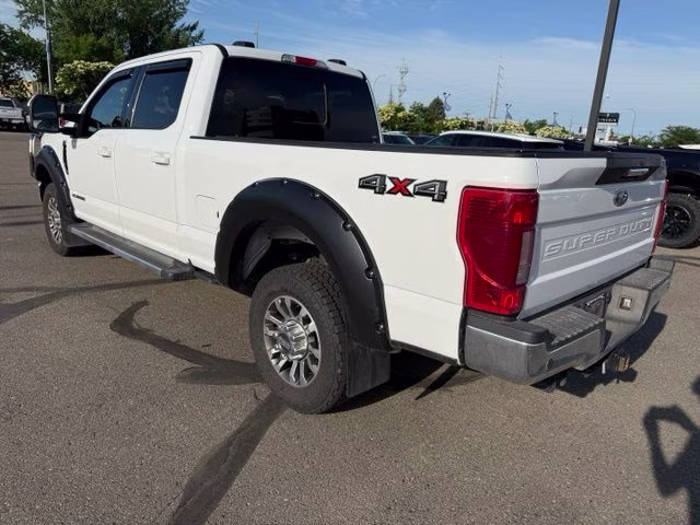 2022 Oxford White Ford Super Duty F-350 SRW Lariat 4X4 Truck