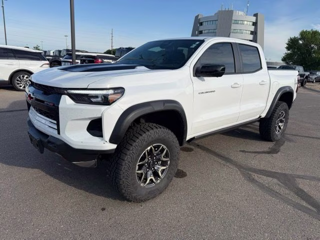 2024 Summit White Chevrolet Colorado ZR2 4X4 Truck