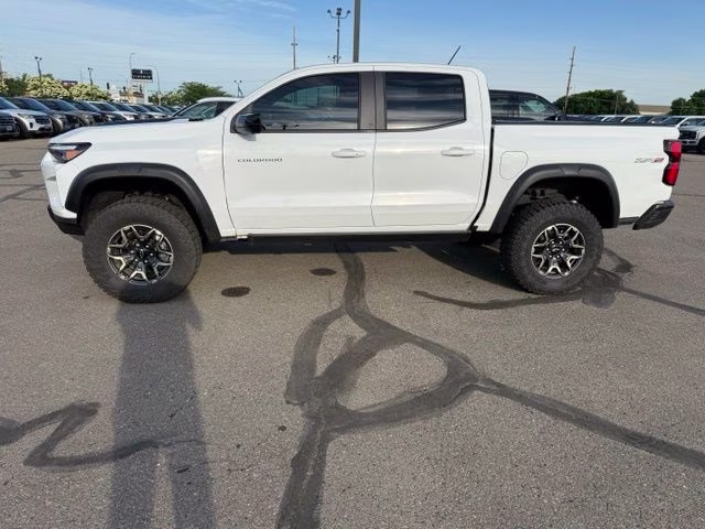 2024 Summit White Chevrolet Colorado ZR2 4X4 Truck