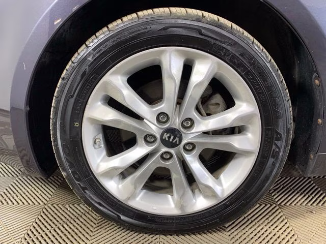 2011 Platinum Graphite Kia Optima EX FWD Sedan