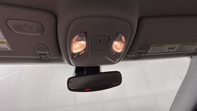 2022 Bright White Clearcoat Jeep Compass Latitude 4X4 SUV