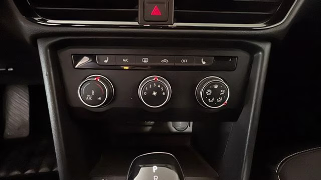 2022 Deep Black Pearl Volkswagen Taos 1.5T SE FWD SUV