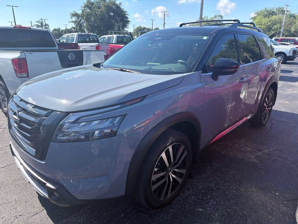 2025 Super Black Nissan Pathfinder Platinum FWD SUV