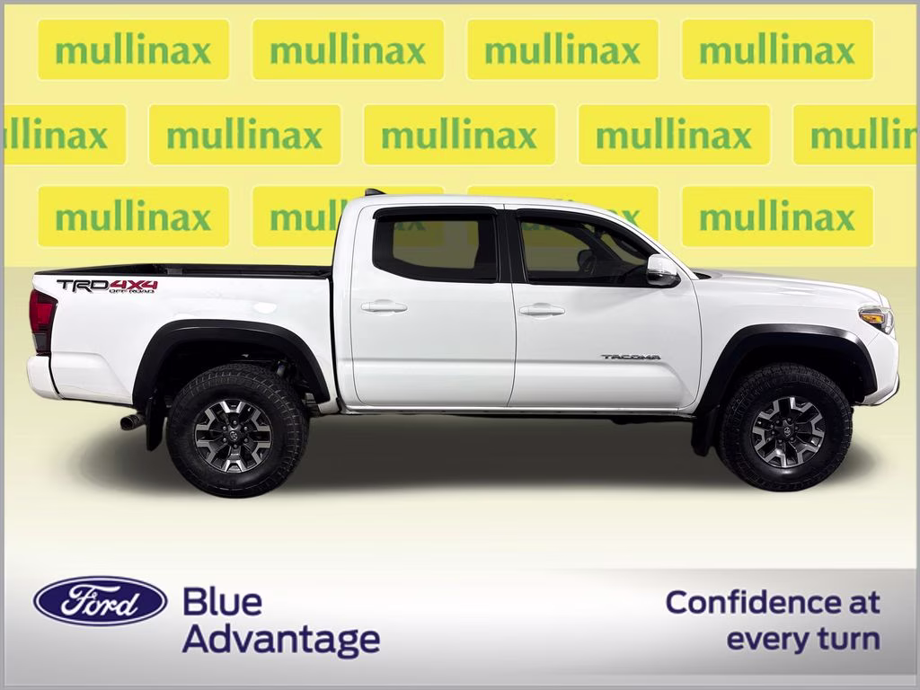 2018 Super White Toyota Tacoma TRD Off-Road 4X4 Truck