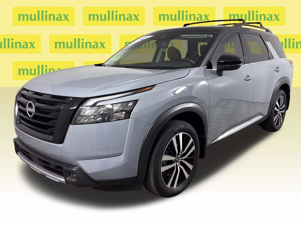 2025 Solid Gray/Super Black Nissan Pathfinder Platinum FWD SUV
