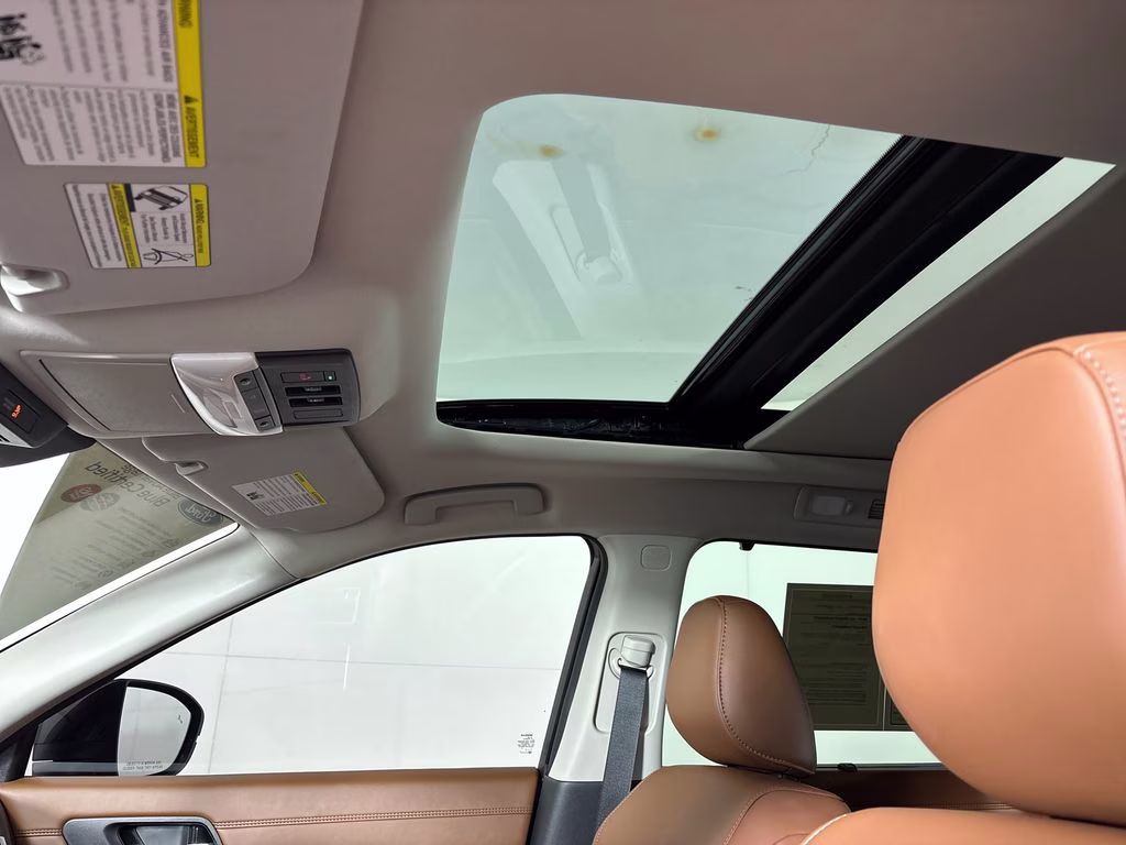 2025 Solid Gray/Super Black Nissan Pathfinder Platinum FWD SUV