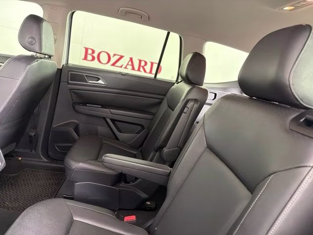 2019 Silver Volkswagen Atlas 2.0T SE w/Technology FWD SUV