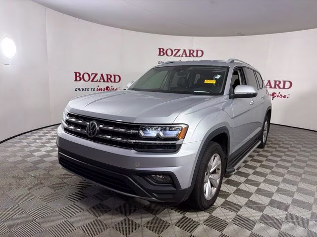 2019 Silver Volkswagen Atlas 2.0T SE w/Technology FWD SUV