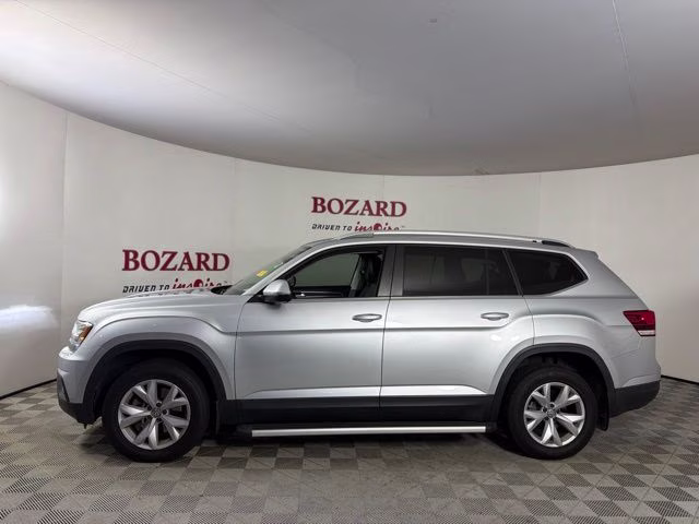 2019 Silver Volkswagen Atlas 2.0T SE w/Technology FWD SUV