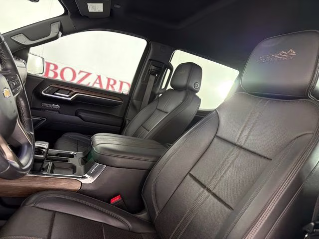 2023 Black Chevrolet Silverado 1500 High Country 4X4 Truck