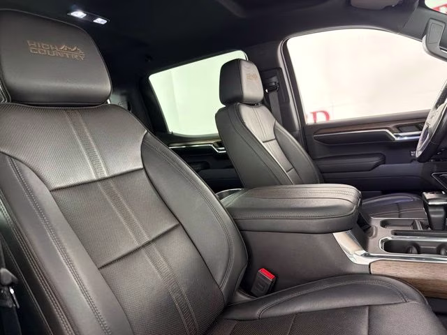 2023 Black Chevrolet Silverado 1500 High Country 4X4 Truck