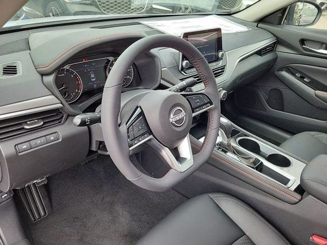 2026 Gray Sky Pearl Nissan Altima 2.5 SR FWD Sedan