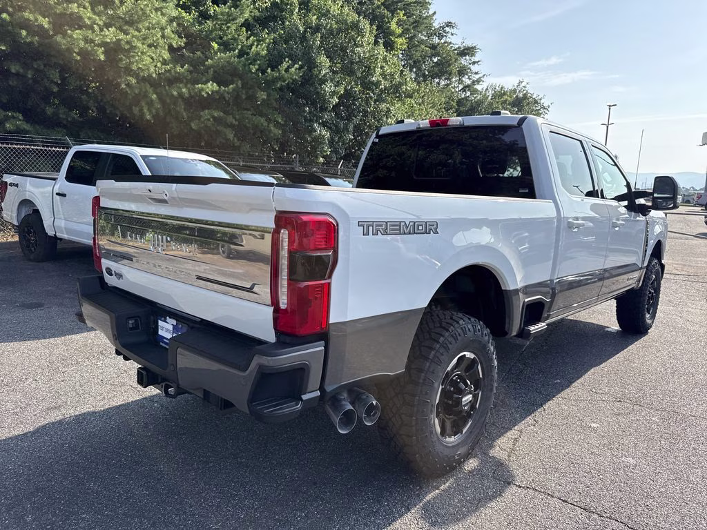 2026 White Ford Super Duty F-250 SRW King Ranch 4X4 Truck