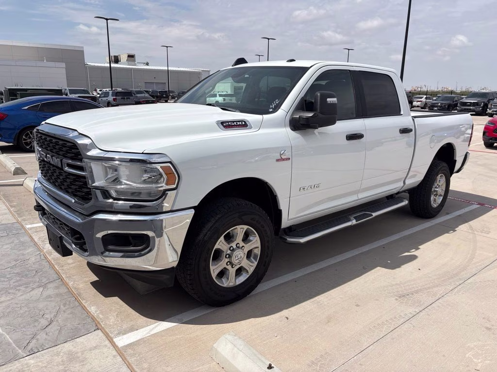 2024 Bright White Clearcoat Ram 2500 Big Horn 4X4 Truck
