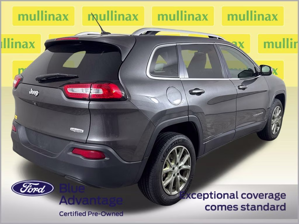 2017 Granite Crystal Metallic Clearcoat Jeep Cherokee Latitude FWD SUV