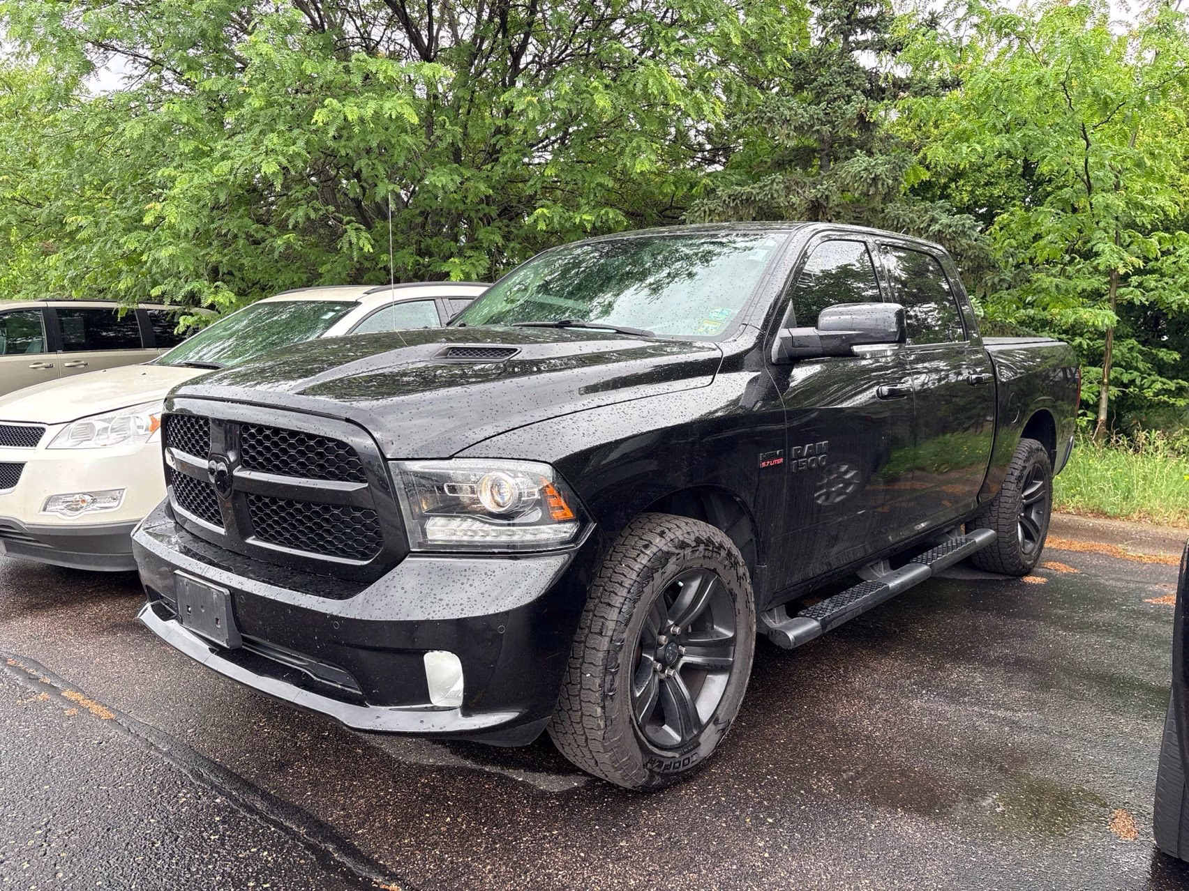 2017 Brilliant Black Crystal Pearlcoat Ram 1500 Night 4X4 Truck