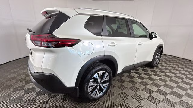 2023 Pearl White Tricoat Nissan Rogue SV AWD SUV