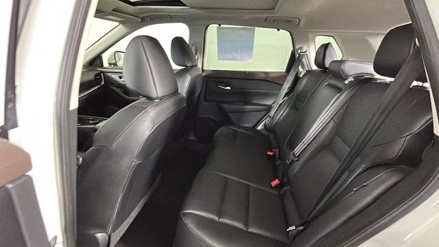 2023 Pearl White Tricoat Nissan Rogue SV AWD SUV