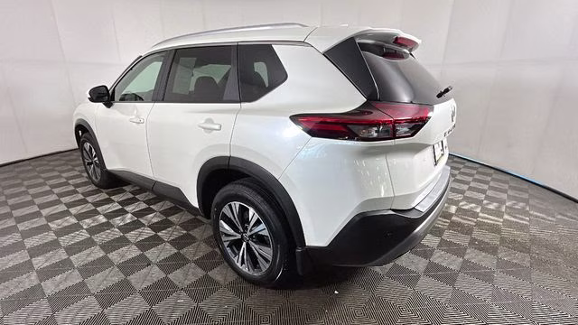 2023 Pearl White Tricoat Nissan Rogue SV AWD SUV