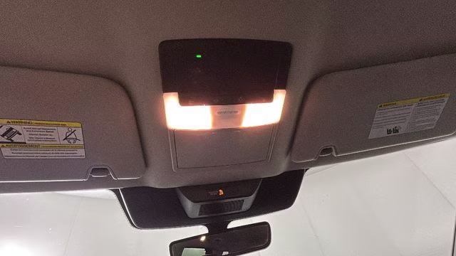 2023 Pearl White Tricoat/Super Black Nissan Pathfinder SL 4X4 SUV