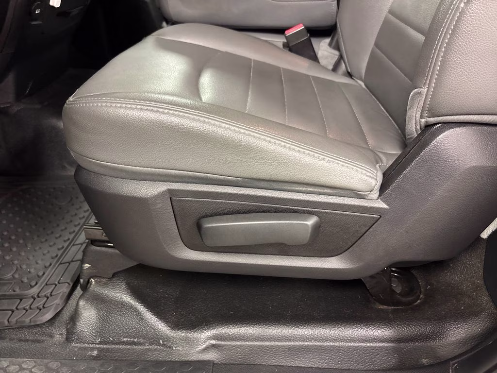2019 Bright Silver Clearcoat Metallic Ram 1500 Classic Tradesman RWD Truck