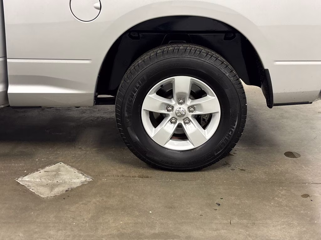 2019 Bright Silver Clearcoat Metallic Ram 1500 Classic Tradesman RWD Truck