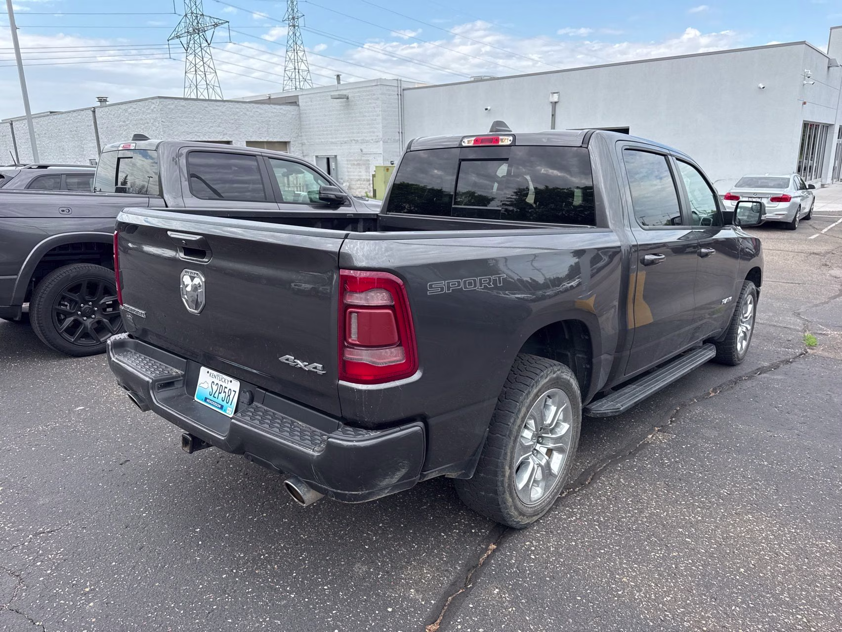 2021 Granite Crystal Metallic Clearcoat Ram 1500 Big Horn/Lone Star 4X4 Truck