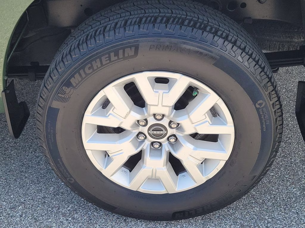 2023 Tactical Green Metallic Nissan Frontier SV 4X4 Truck