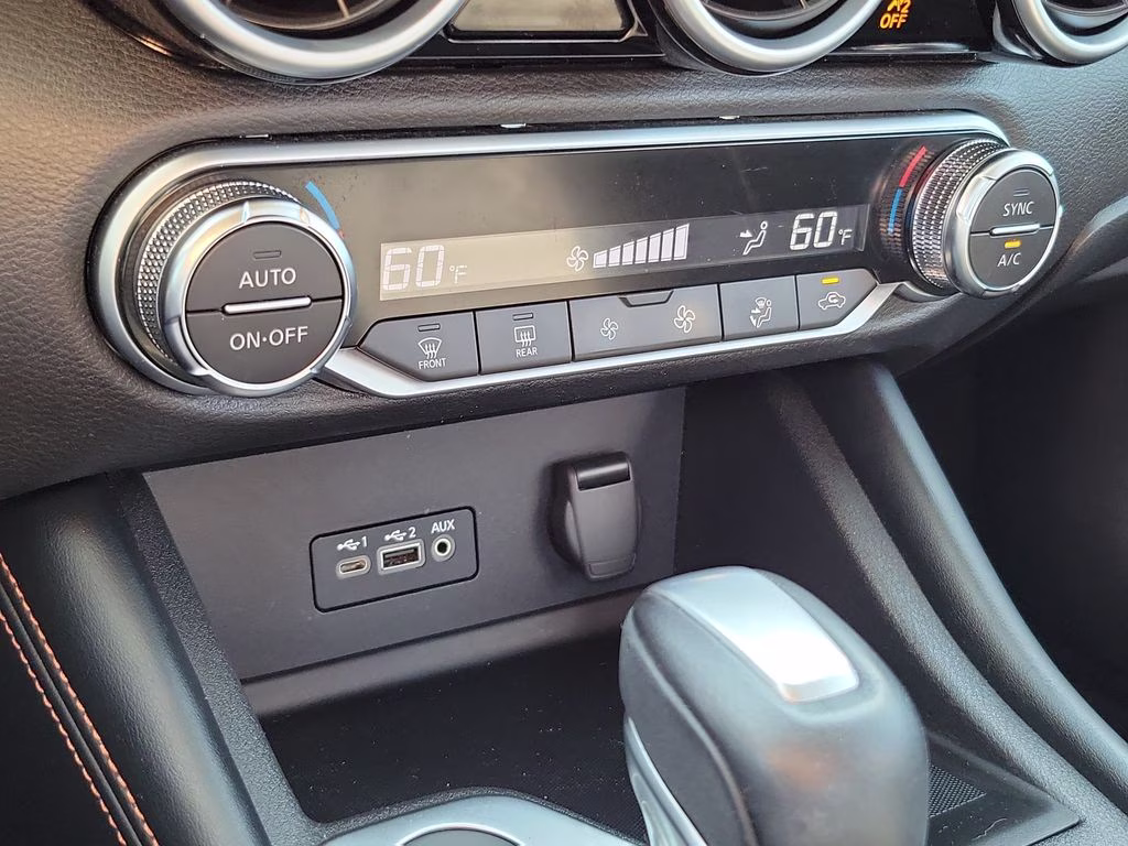 2021 Monarch Orange/Super Black Nissan Sentra SR FWD Sedan