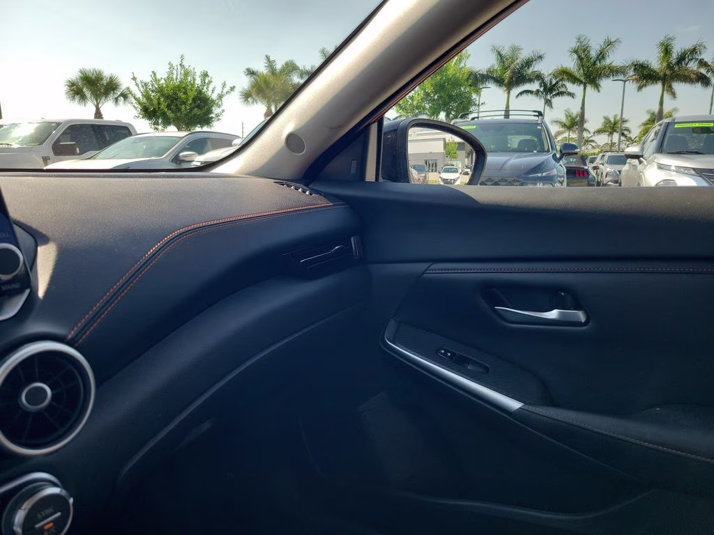 2021 Monarch Orange/Super Black Nissan Sentra SR FWD Sedan