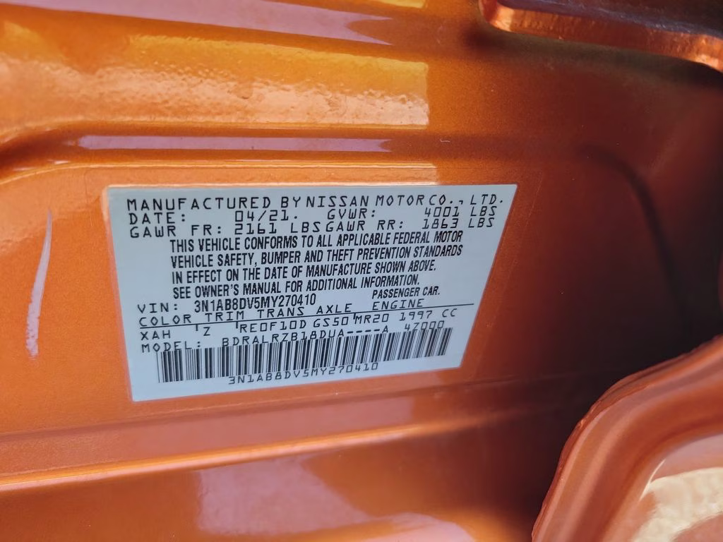 2021 Monarch Orange/Super Black Nissan Sentra SR FWD Sedan