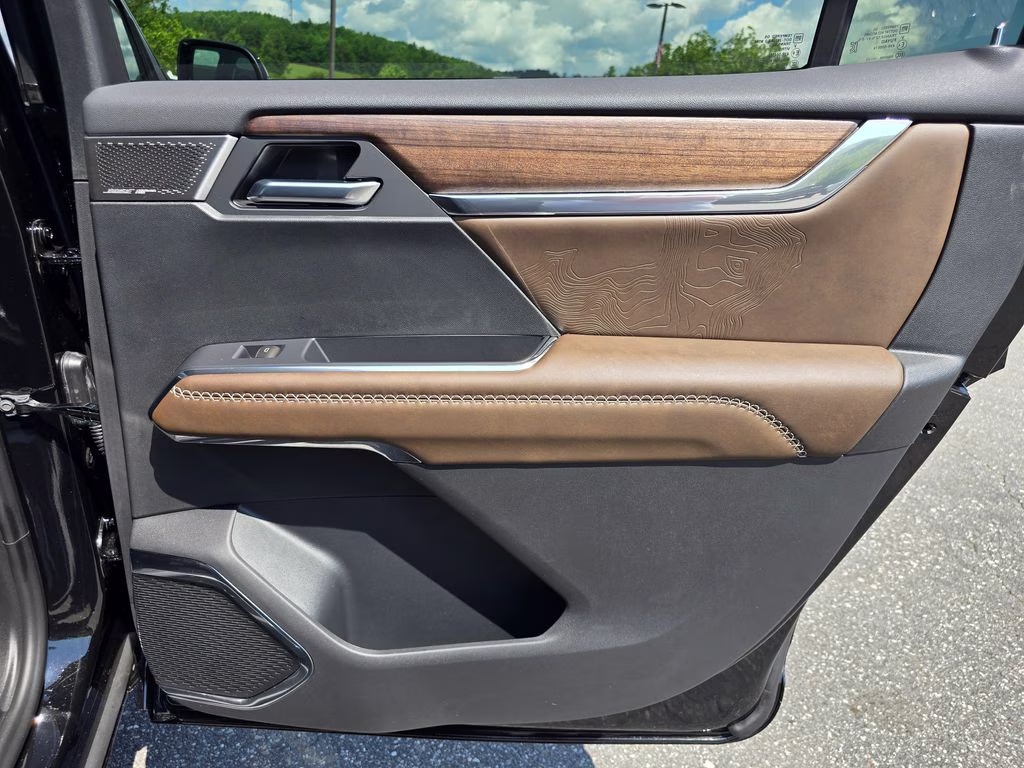 2026 Ebony Twilight Metallic GMC Acadia Denali Ultimate AWD SUV
