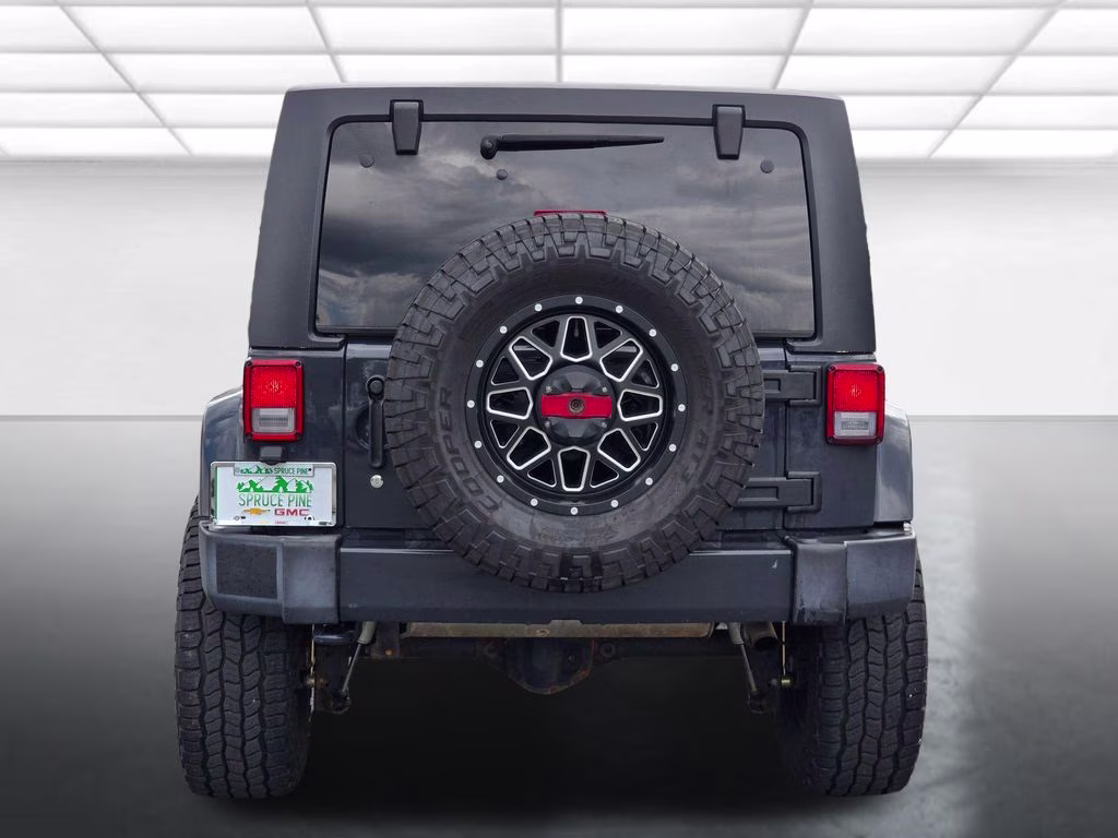 2018 Rhino Clearcoat Jeep Wrangler JK Unlimited Sahara 4X4 SUV