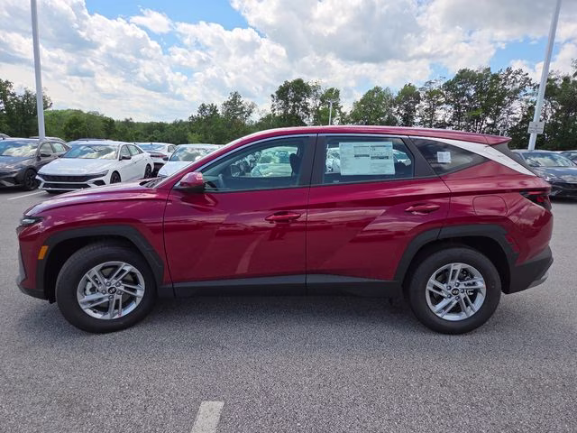 2026 Ultimate Red Hyundai Tucson SE FWD SUV